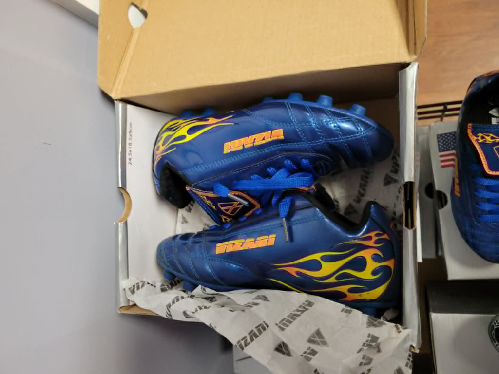 Vizari Youth Soccer Cleats – Blue Flame Design